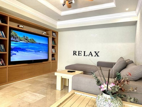 6BR Beachfront Exclusive Villa w/ Private Pool 17 Solmar Rentals