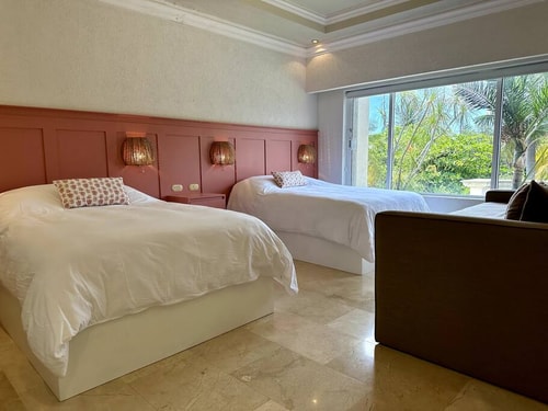 6BR Beachfront Exclusive Villa w/ Private Pool 24 Solmar Rentals