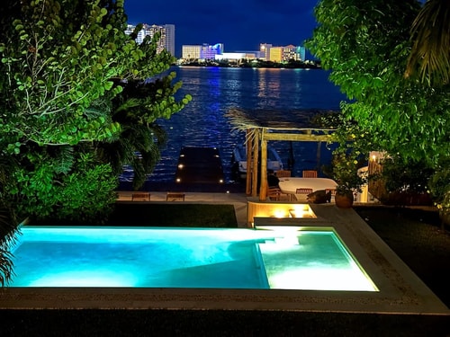 4BR Lakefront Villa w/ Private Pool 7 Solmar Rentals