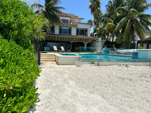 6BR Beachfront Exclusive Villa w/ Private Pool 42 Solmar Rentals