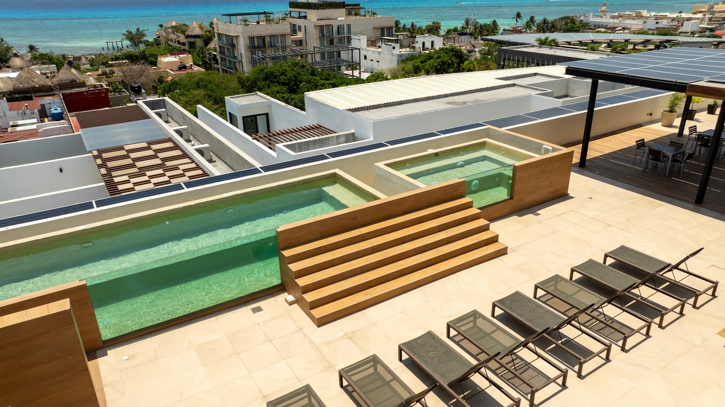 2BR Apt w/ Sea View Infinity Pool & Great Location Solmar Rentals
