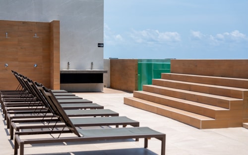 Exclusive Apt w/ Rooftop Oceanview & Gym 8 Solmar Rentals