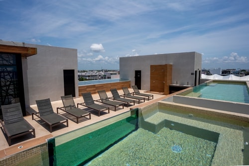 Exclusive Apt w/ Rooftop Oceanview & Gym 4 Solmar Rentals