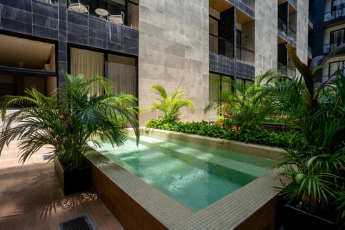 Beautiful & Central Apt w/ Infinity Pool Rooftop 18 Solmar Rentals