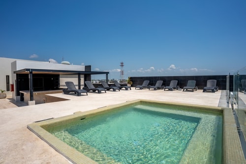 Beautiful & Central Apt w/ Infinity Pool Rooftop 41 Solmar Rentals