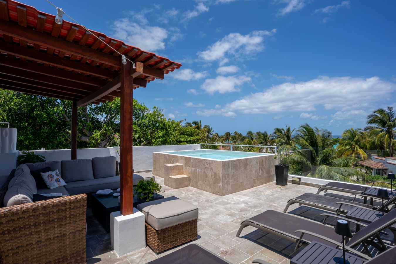 4BR Luxury Beach Villa w/ Premium Amenities Solmar Rentals