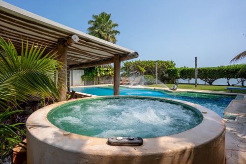 6BR Spacious Waterfront Villa w/ Private Pool 1 Solmar Rentals