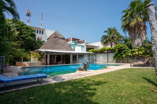 6BR Spacious Waterfront Villa w/ Private Pool 29 Solmar Rentals