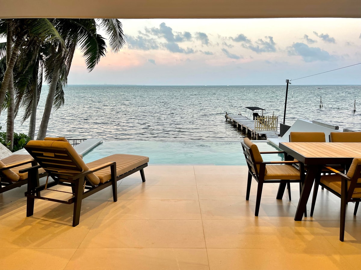 6BR Modern Oceanfront Villa w/ Infinity Pool Solmar Rentals