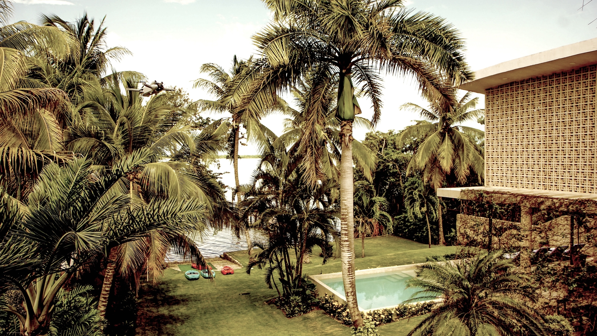 7BR Beautiful Waterfront Villa - Perfect Getaway Solmar Rentals