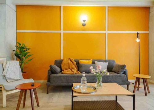 Discover Roma | 2BR | Balcony