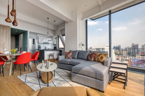 Panoramic City View | 2Br | Gym