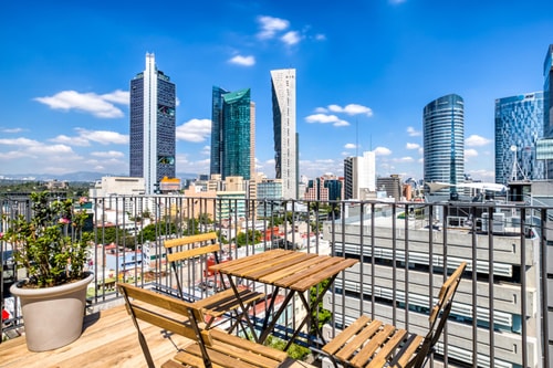 Striking View Apartment | Free Sauna & Cold Plunge