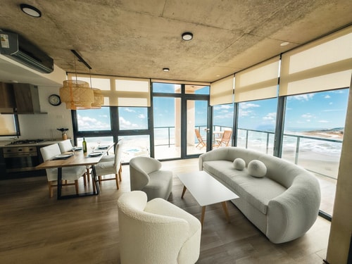 Espacioso con gran Vista al Mar by BT Homes