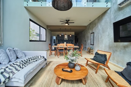 Holistika: Jungle Retreat with Pool by BT Homes