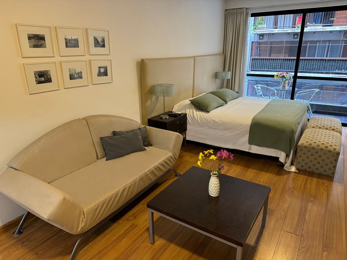 Omar Pereira | 5A · One Temporary Recoleta | Pacheco de Melo 1859 5A