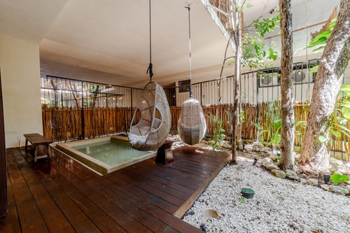 BT Homes - Luxury Villa in the Jungle with Pool