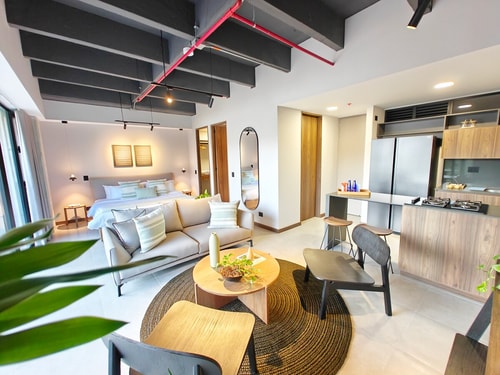 Industrial | Loft | Balcony | Open kitchen | Ac