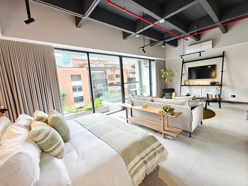 Luxury flat | Open look | High ceilings | Balcony