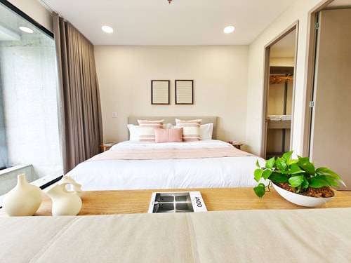 Luxe Flat | Ac | Opn loft | boho look | Balcony