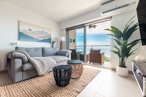 18th-Floor Ocean View · Walk to Beach