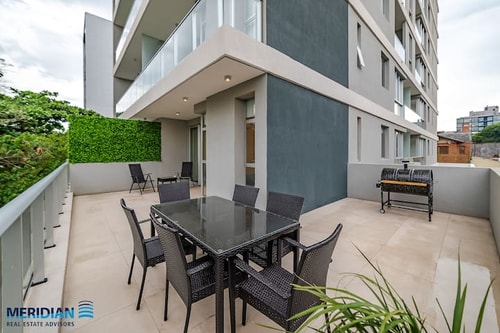 Edificio Boutique a 50 metros del Shopping del Sol Meridian Executive Rentals