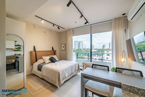 ¡A pasos del Shopping del Sol c/ deco profesional! Meridian Executive Rentals