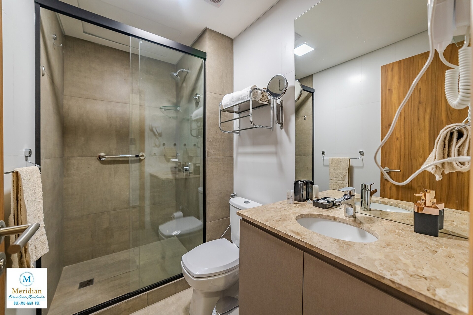 ¡A estrenar y en zona top! ¡Servicios 5*! 6 Meridian Executive Rentals