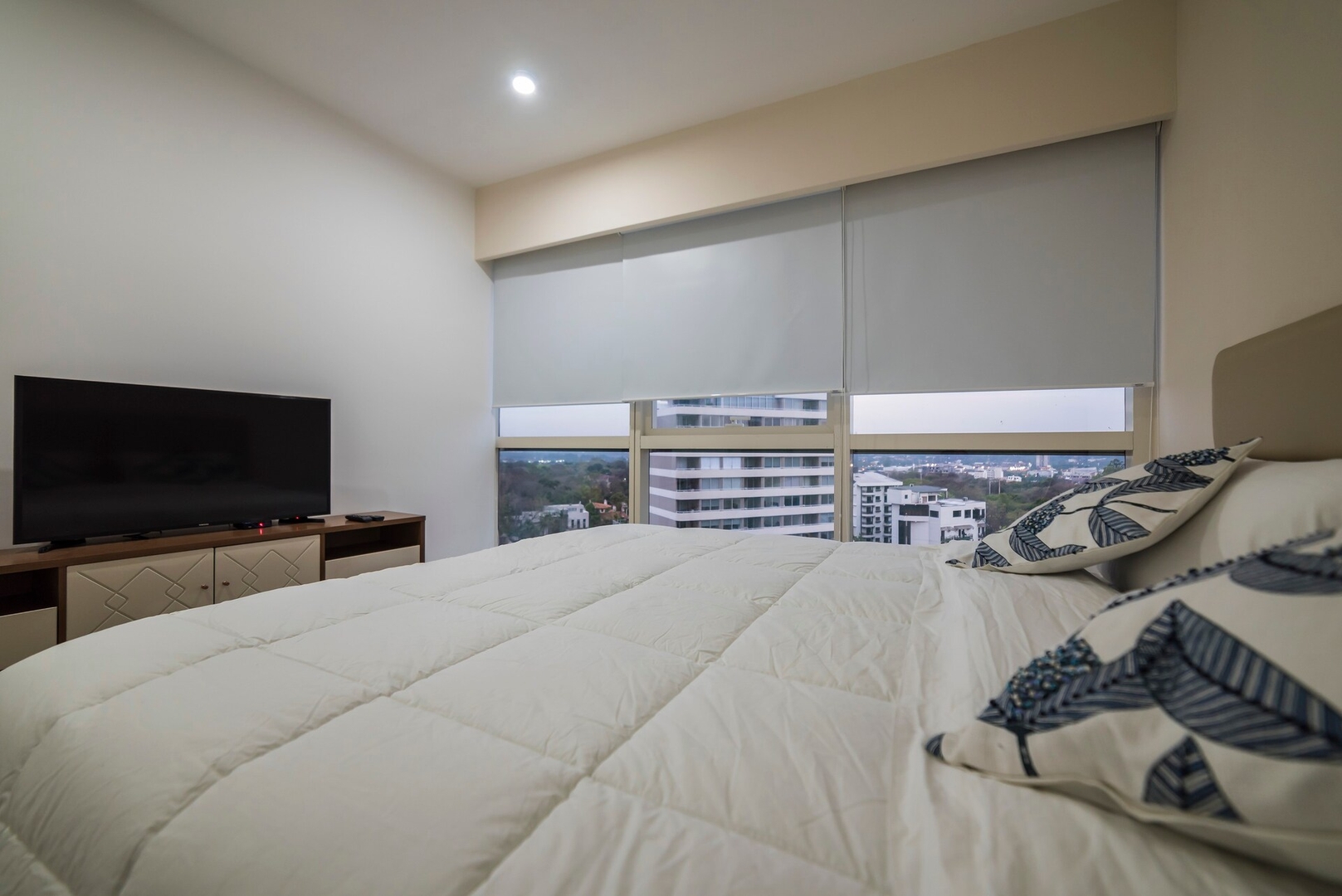 Avda. Sta Teresa para Exigentes! Torre de Lujo! 5* 15 Meridian Executive Rentals
