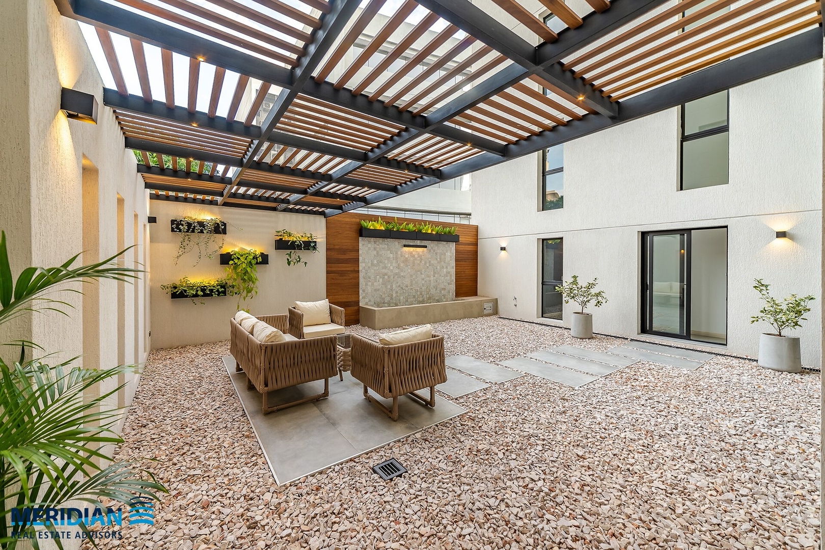  26 Meridian Executive Rentals