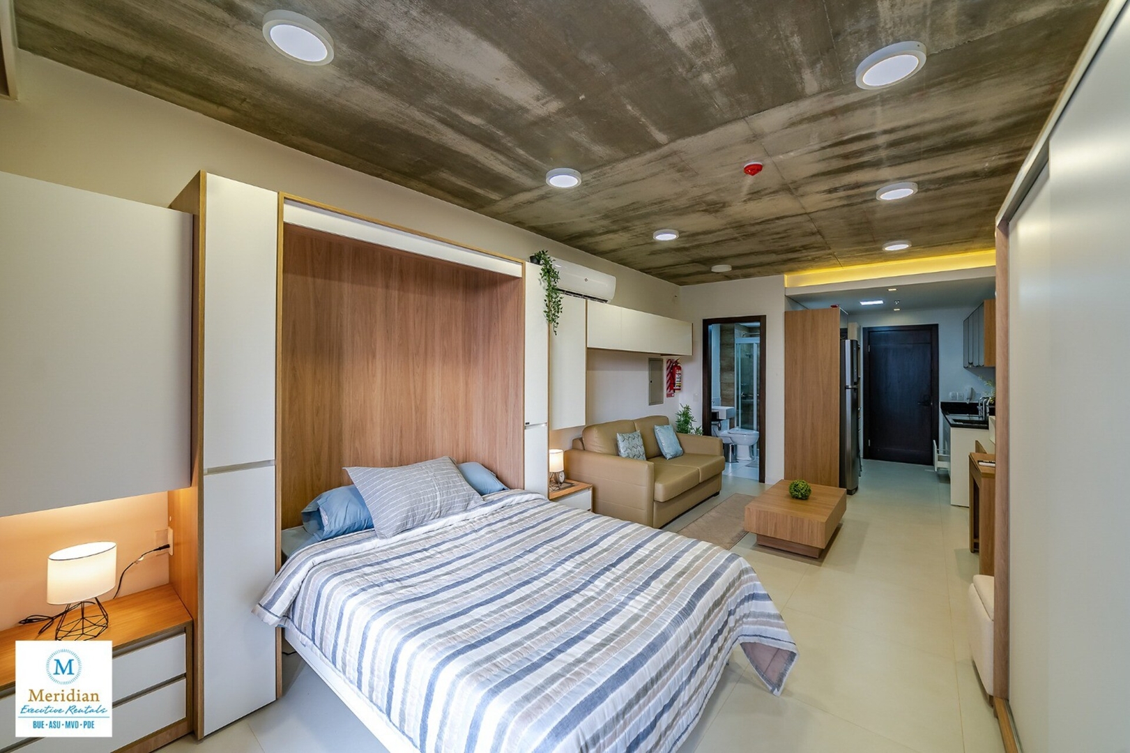 A pasos del Shopping del Sol!High Speed WiFi! 1 Meridian Executive Rentals