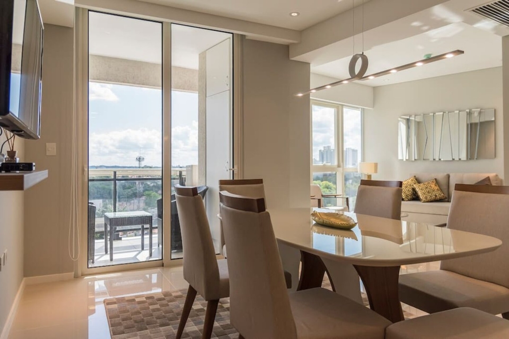 1006 - The Tower Stunning condo 7 Meridian Executive Rentals