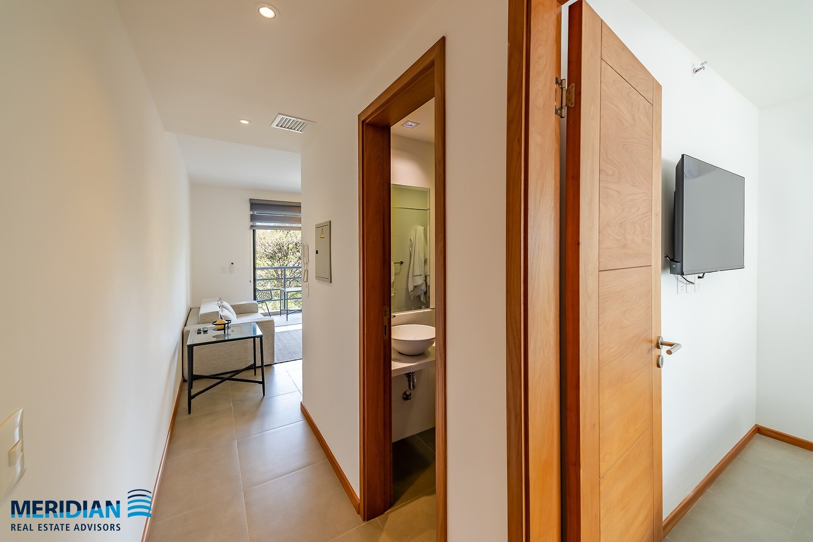 ¡A pasos de Paseo Galería! 15 Meridian Executive Rentals