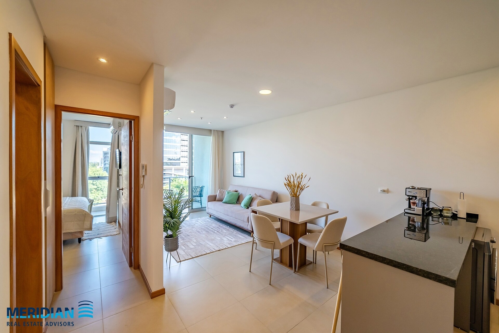 Edificio boutique. A pasos del Shopping del Sol! 7 Meridian Executive Rentals