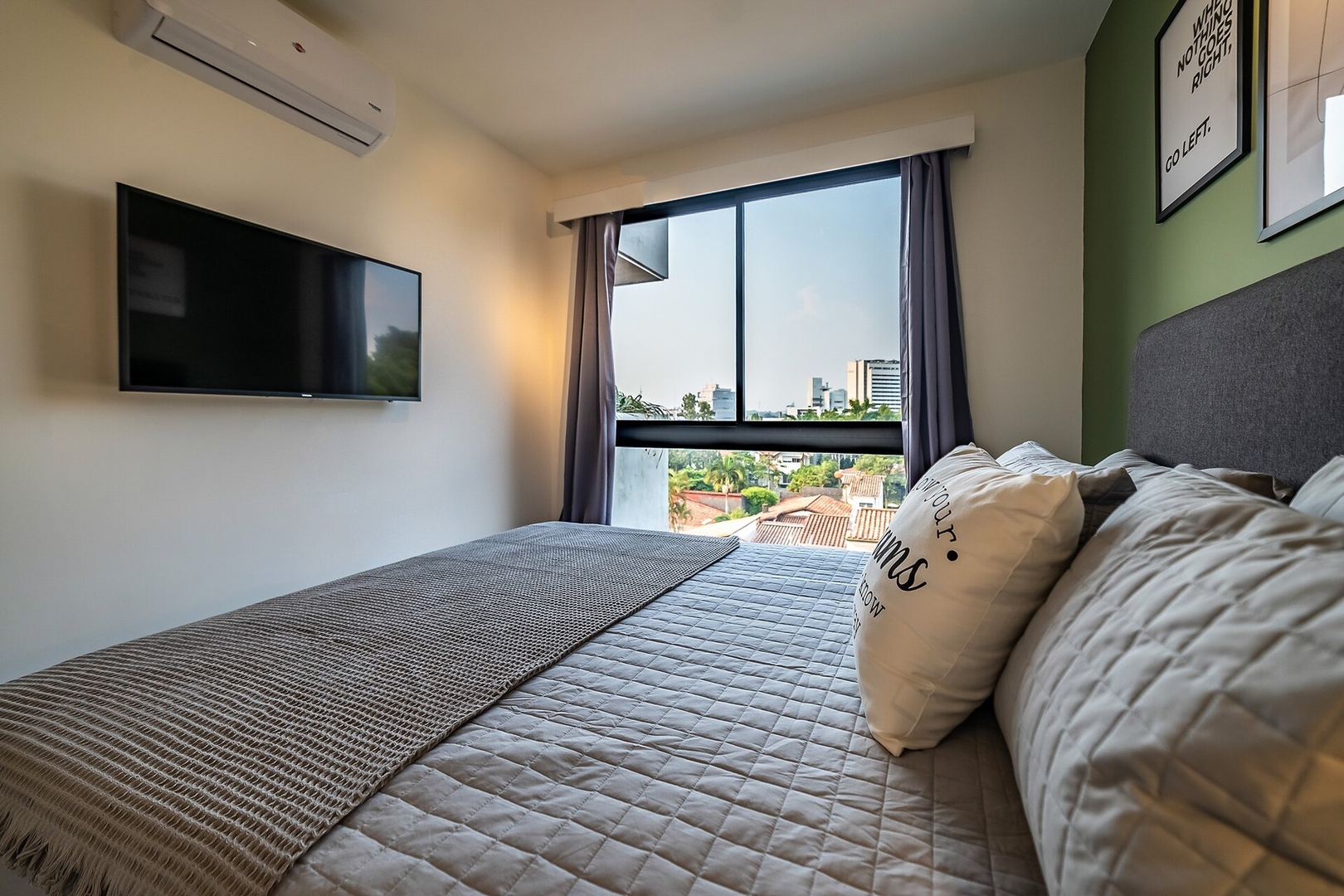 ¡A pasos de Paseo La Galería y a estrenar! 6 Meridian Executive Rentals