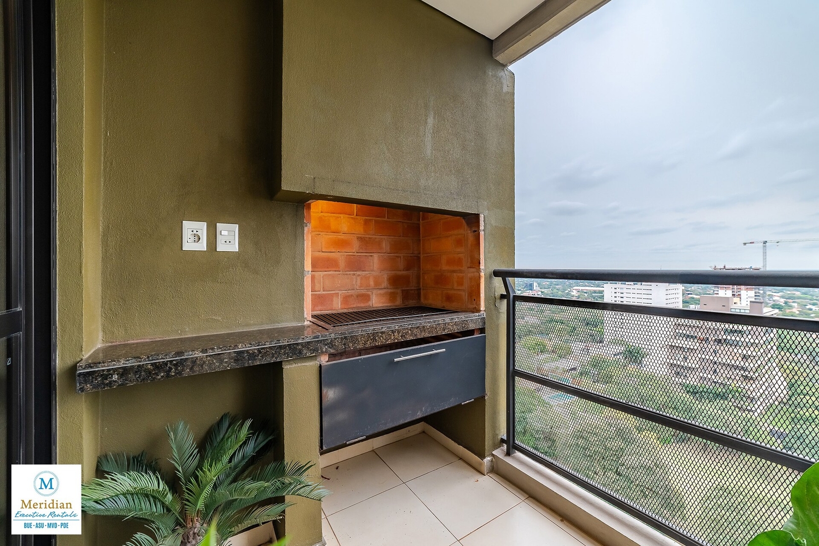  8 Meridian Executive Rentals