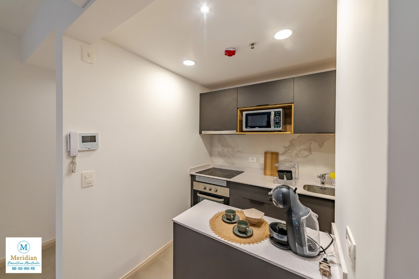  4 Meridian Executive Rentals