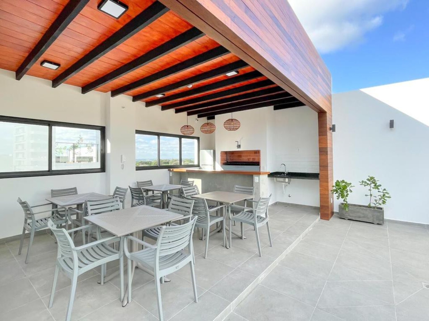  27 Meridian Executive Rentals