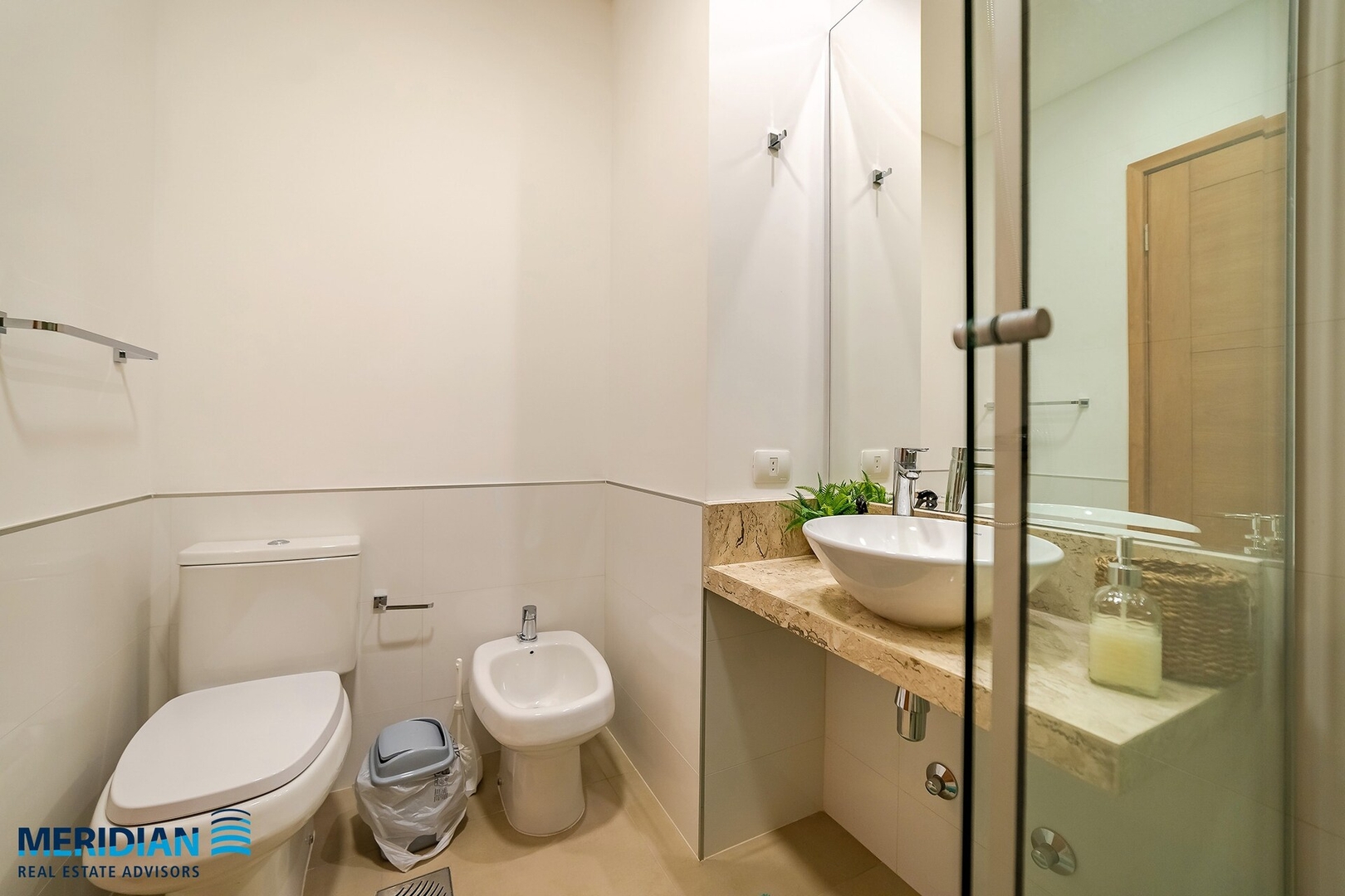 Edificio boutique. A pasos del Shopping del Sol! 2 Meridian Executive Rentals