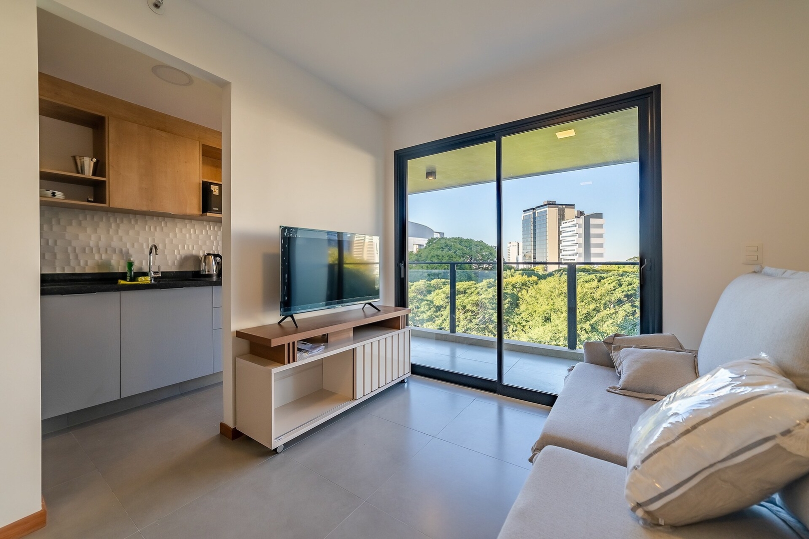  Meridian Executive Rentals