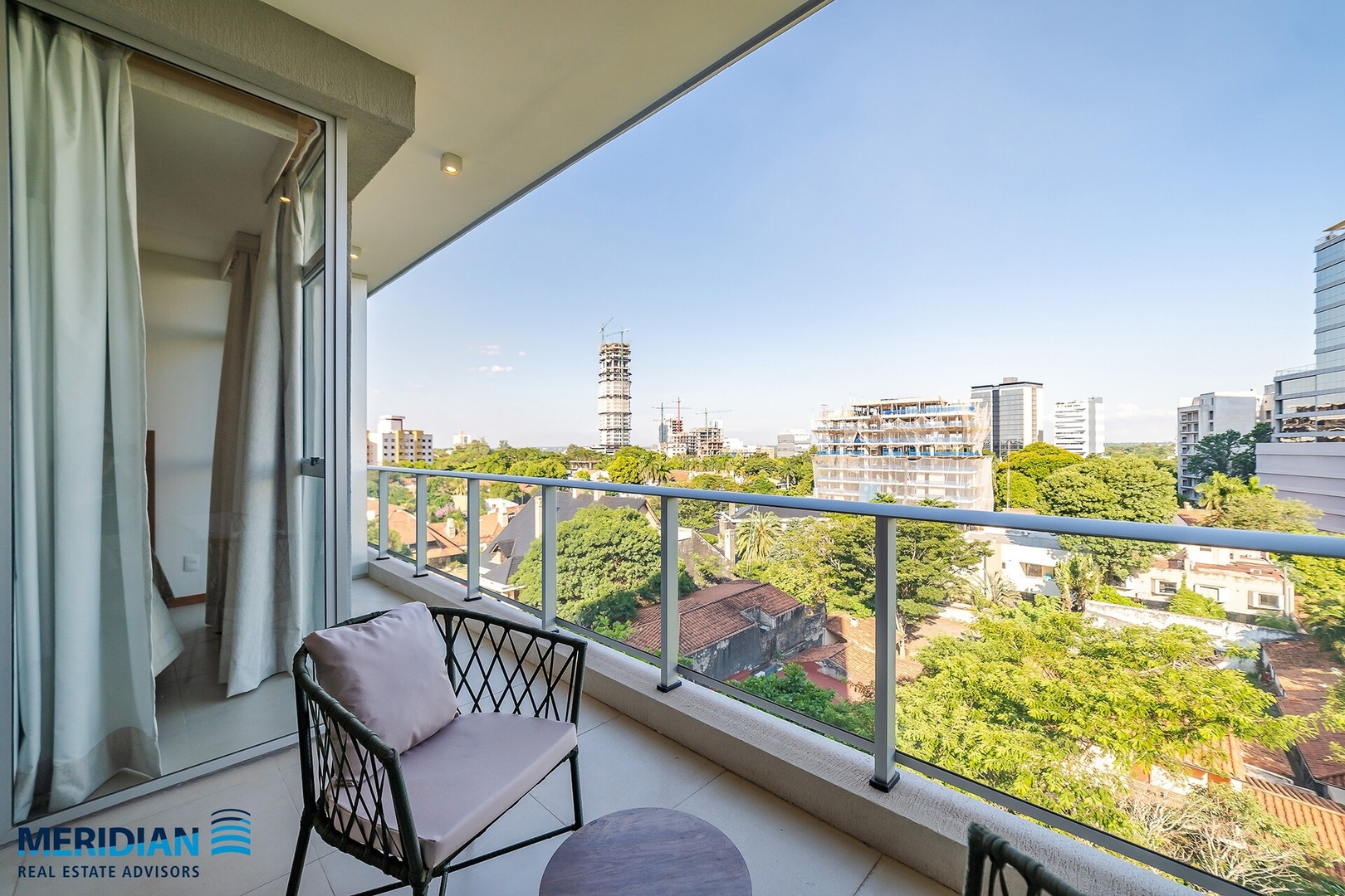 Edificio boutique. A pasos del Shopping del Sol! 19 Meridian Executive Rentals