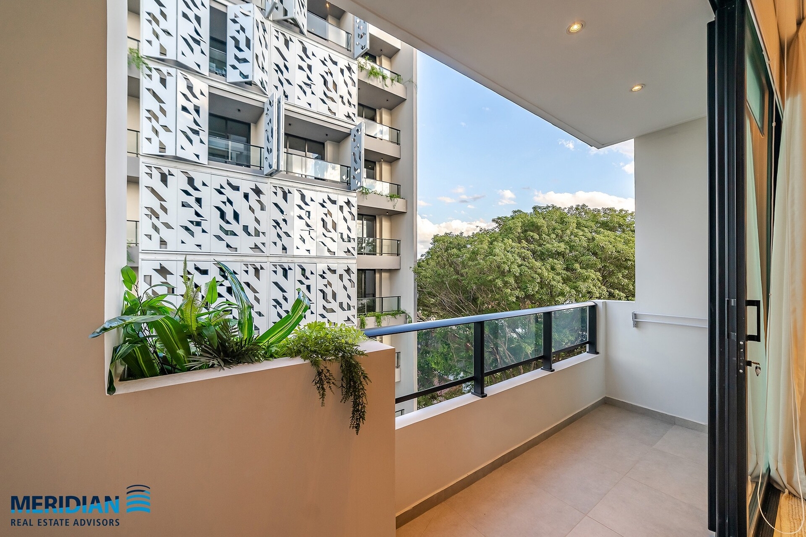 ¡A pasos del Shopping del Sol c/deco profesional! 3 Meridian Executive Rentals