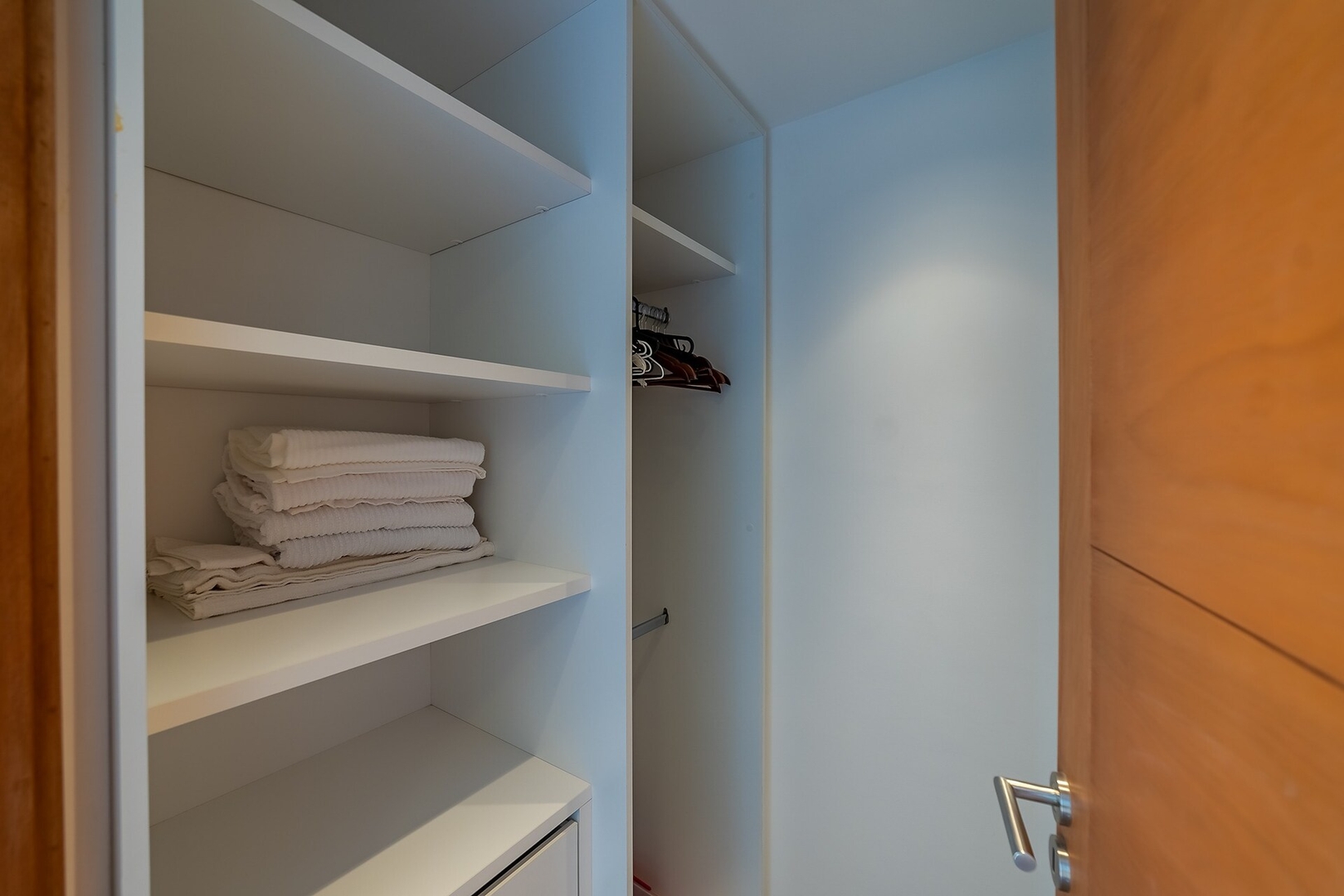 A 2 cuadras de Paseo la Galería! 11 Meridian Executive Rentals