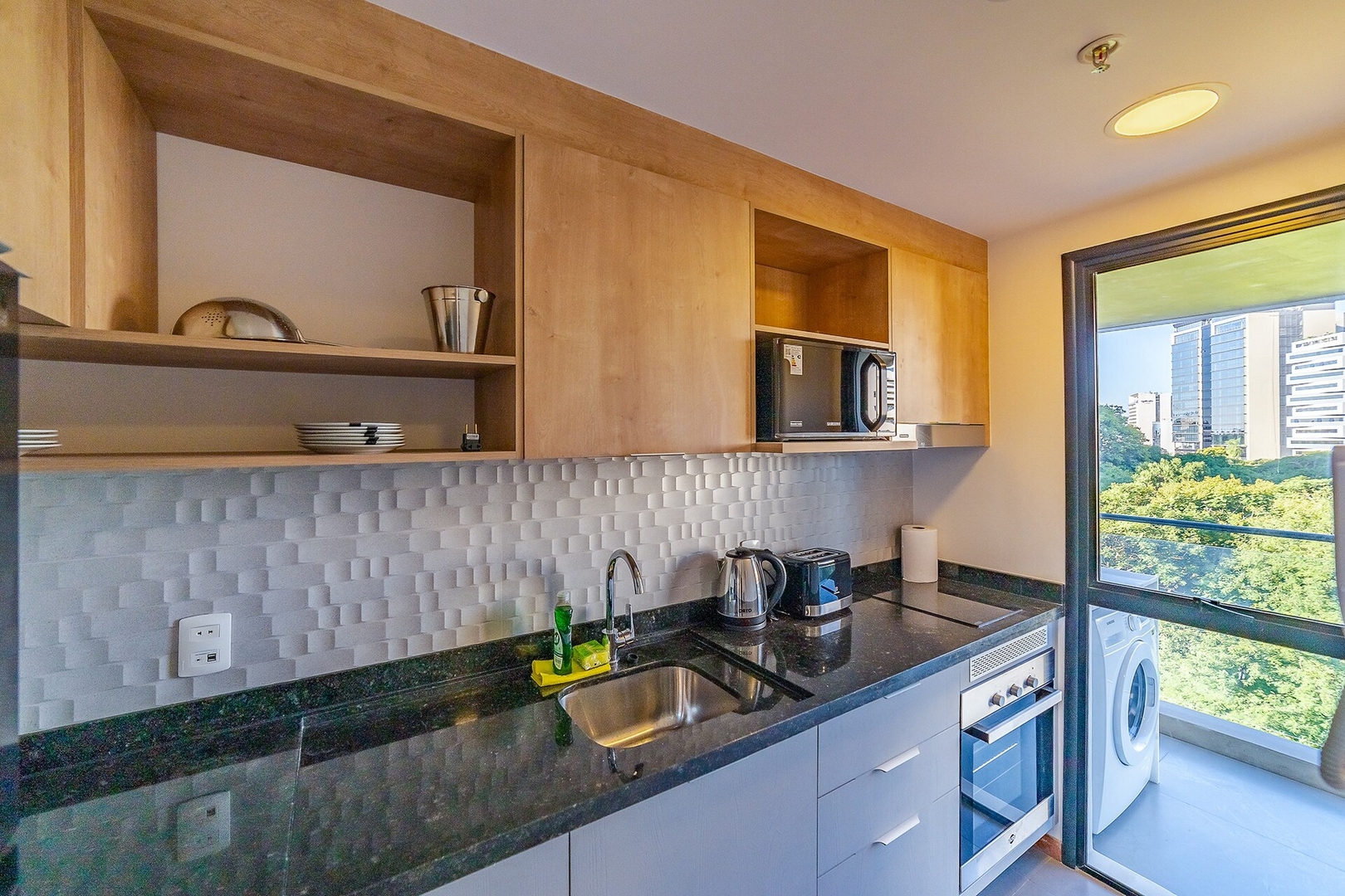  2 Meridian Executive Rentals