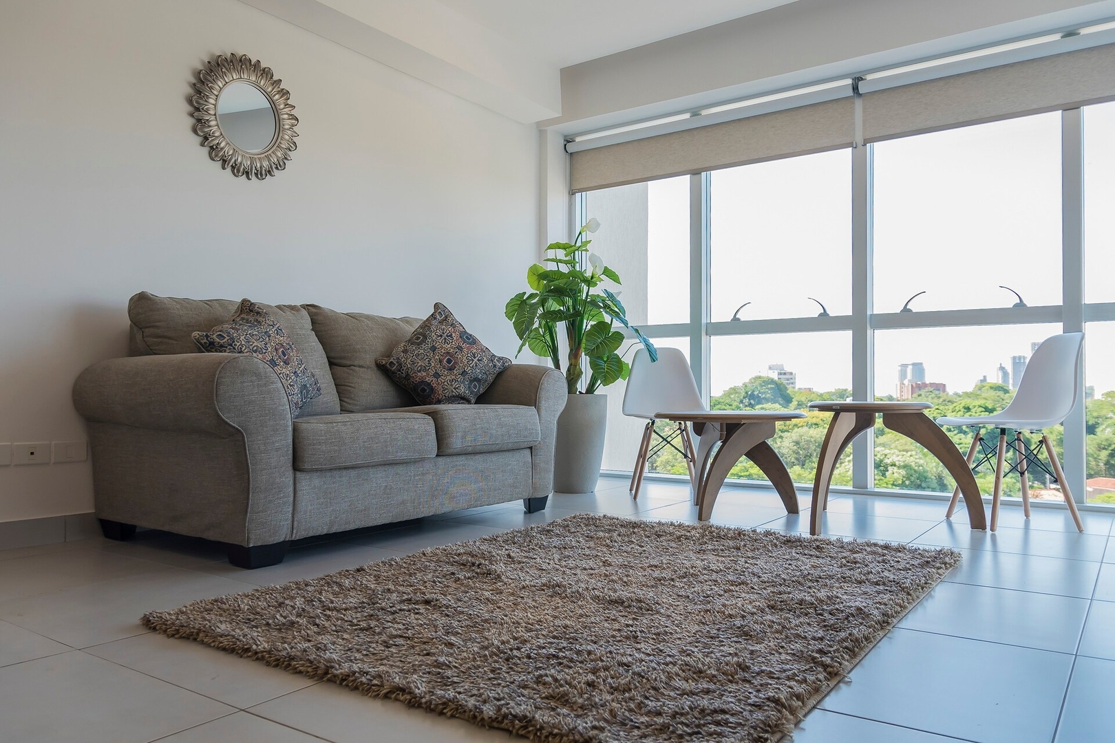  10 Meridian Executive Rentals