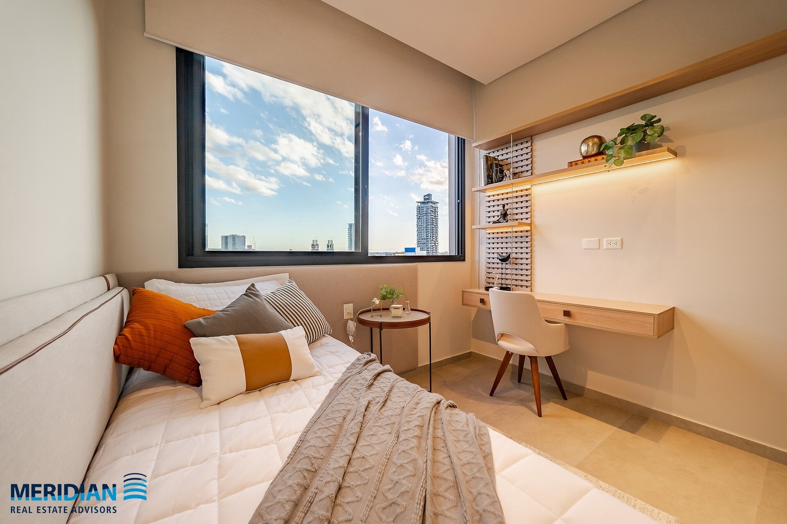 ¡A pasos del Shopping del Sol c/deco Profesional! 15 Meridian Executive Rentals