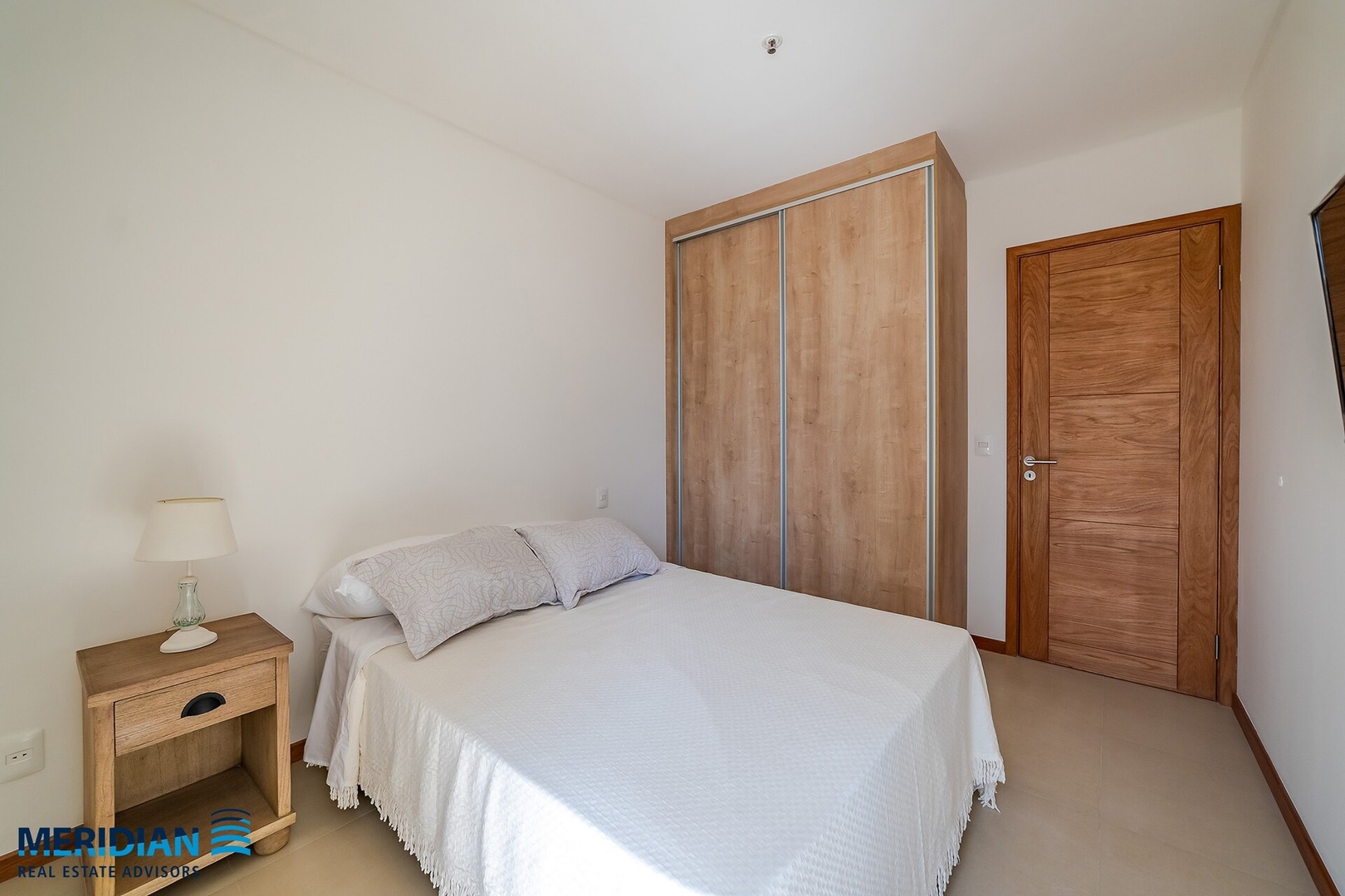 ¡A 50 metros del Shopping del Sol! 3 Meridian Executive Rentals