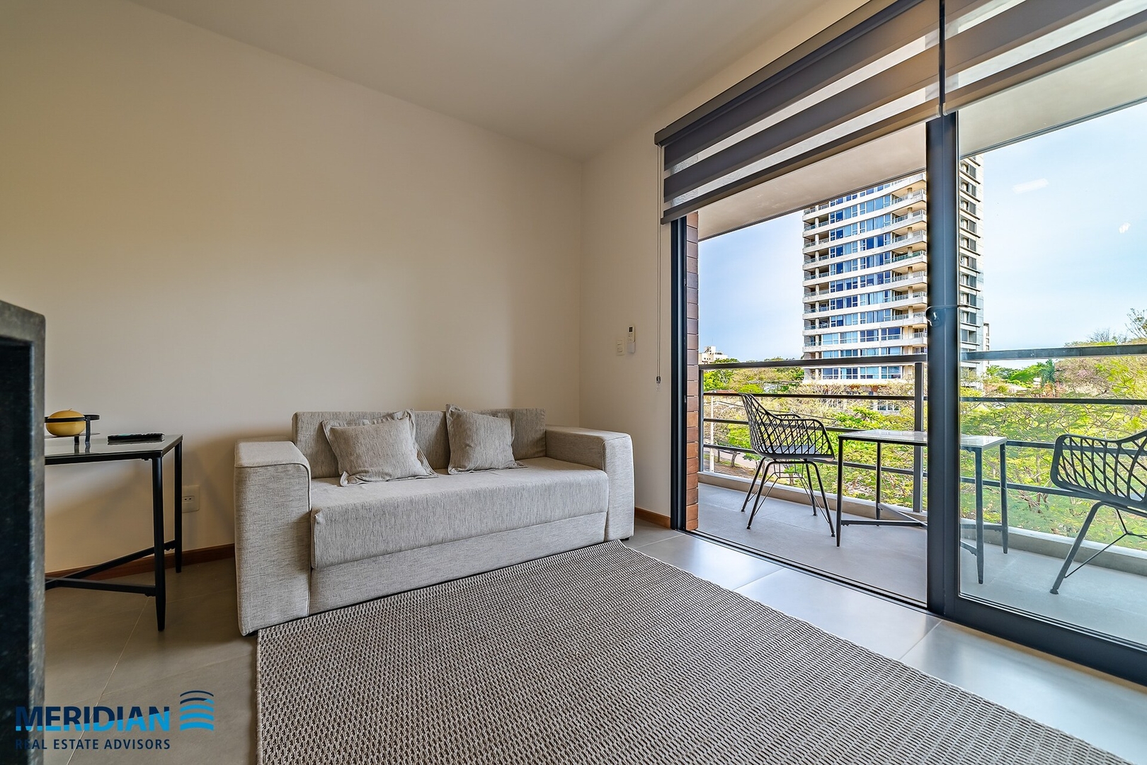 ¡A pasos de Paseo Galería! 22 Meridian Executive Rentals