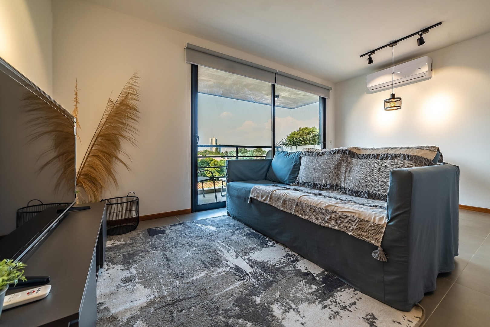 ¡A pasos de Paseo La Galería y a estrenar! 2 Meridian Executive Rentals