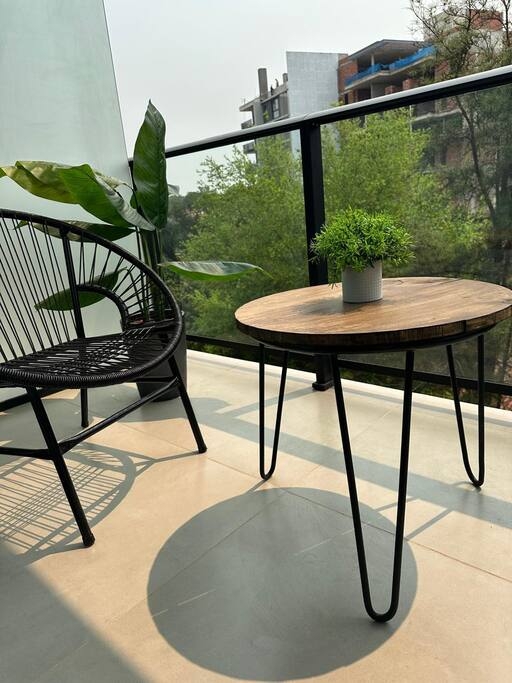  2 Meridian Executive Rentals